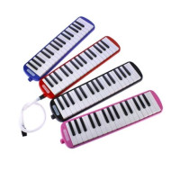 Kırmızı Helvacıoğlu 32 Tuşlu Çantalı Melodika